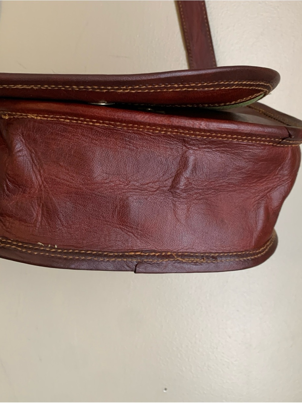 Vtg Waxed Leather Messenger Bag Crossbody Green Canvas Interior Brass Hardware - Picture 8 of 9
